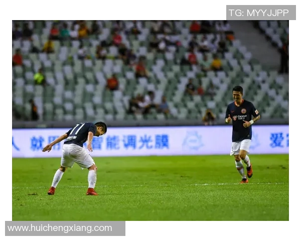 深圳足球队创历史新高展现足球耐力实力引领行业风潮